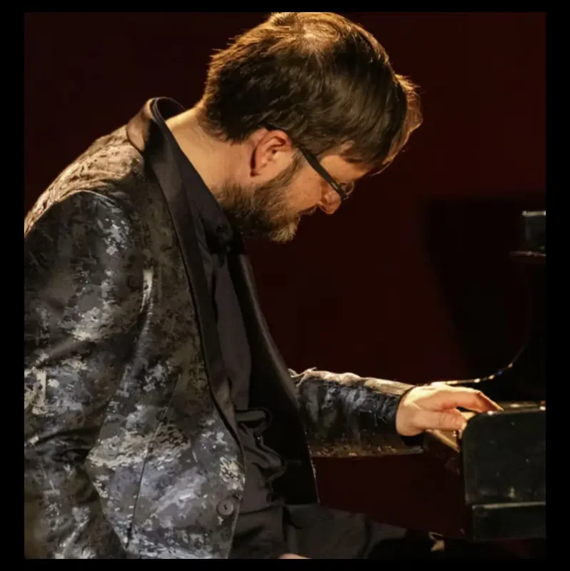 EL PIANISTA DE LA MANO IZQUIERDA. Conservatorio Profesional de Musica Musico Ziryab. Cordoba. Sabado 26 Septiembre 2026